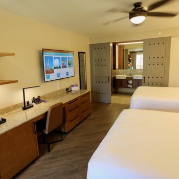Disneys-Coronado-Springs-Resort-Room-007.jpeg